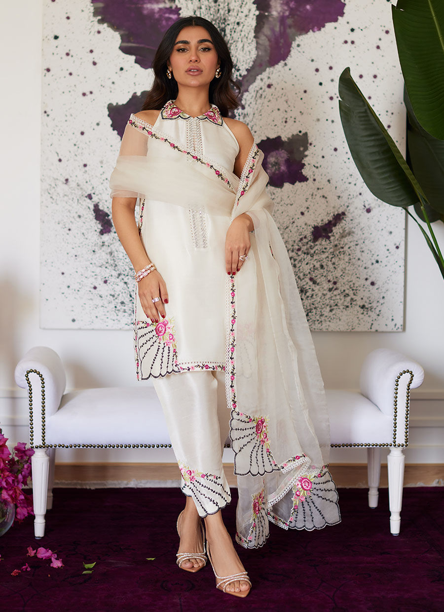 Farah Talib Aziz | Luna Eid Collection 24 | GENEVIVE PEARL WHITE by Farah Talib Aziz - House of Maryam