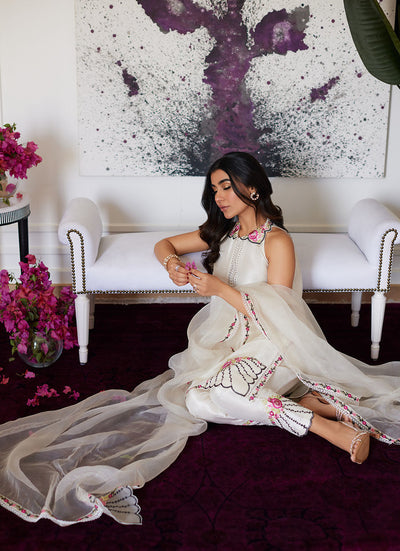 Farah Talib Aziz | Luna Eid Collection 24 | GENEVIVE PEARL WHITE -  Farah Talib Aziz Luxury - Original Designer Dress - House of Maryam