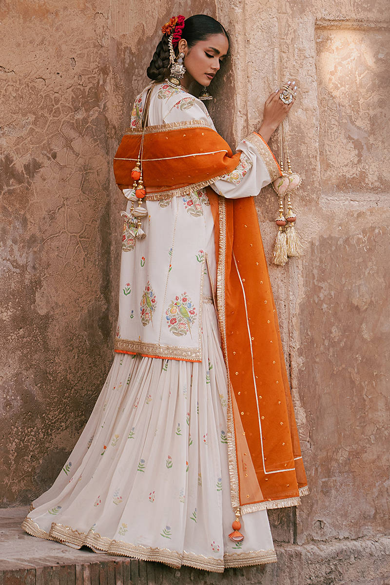 MNR | Guftagu Eid e Bahar | Zauq