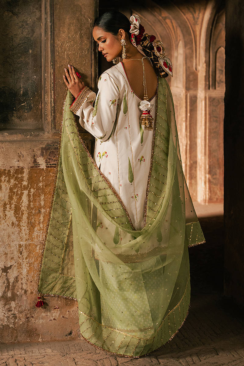 MNR | Guftagu Eid e Bahar | Junoon