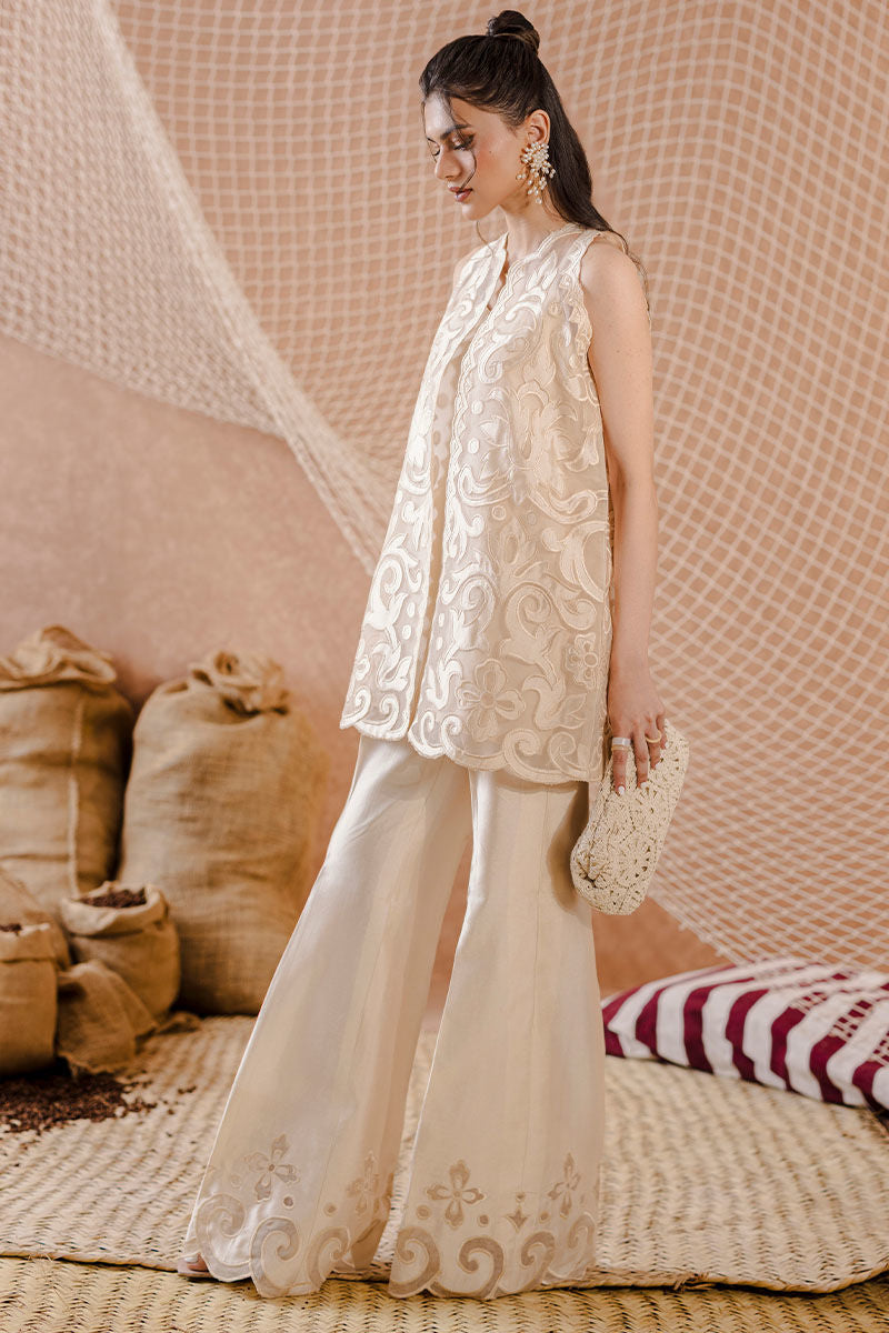 Ansab Jahangir | Luxury Pret 25 | Alayra, image 2