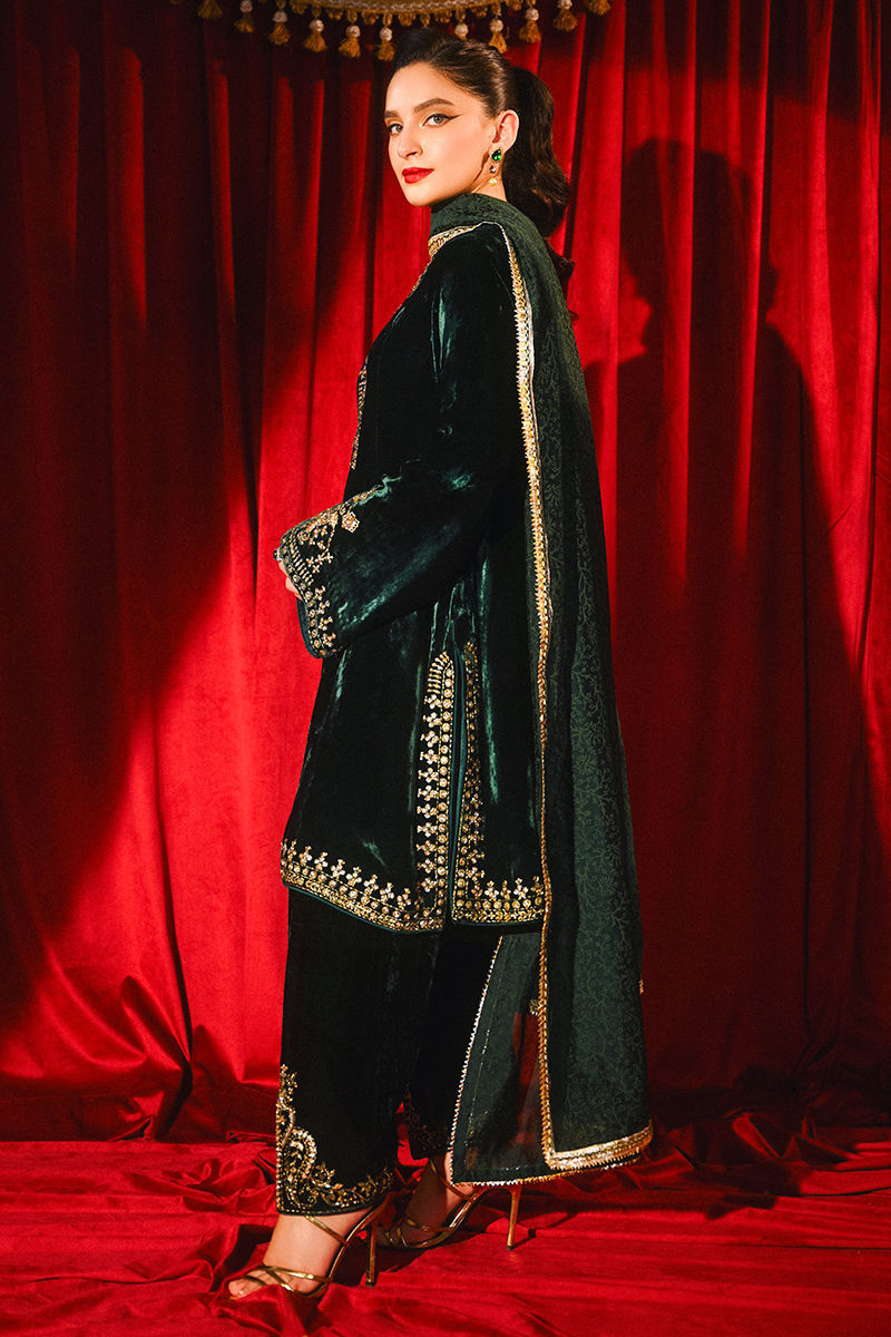 Ansab Jahangir | So Hot Luxury Velvets | Taliah