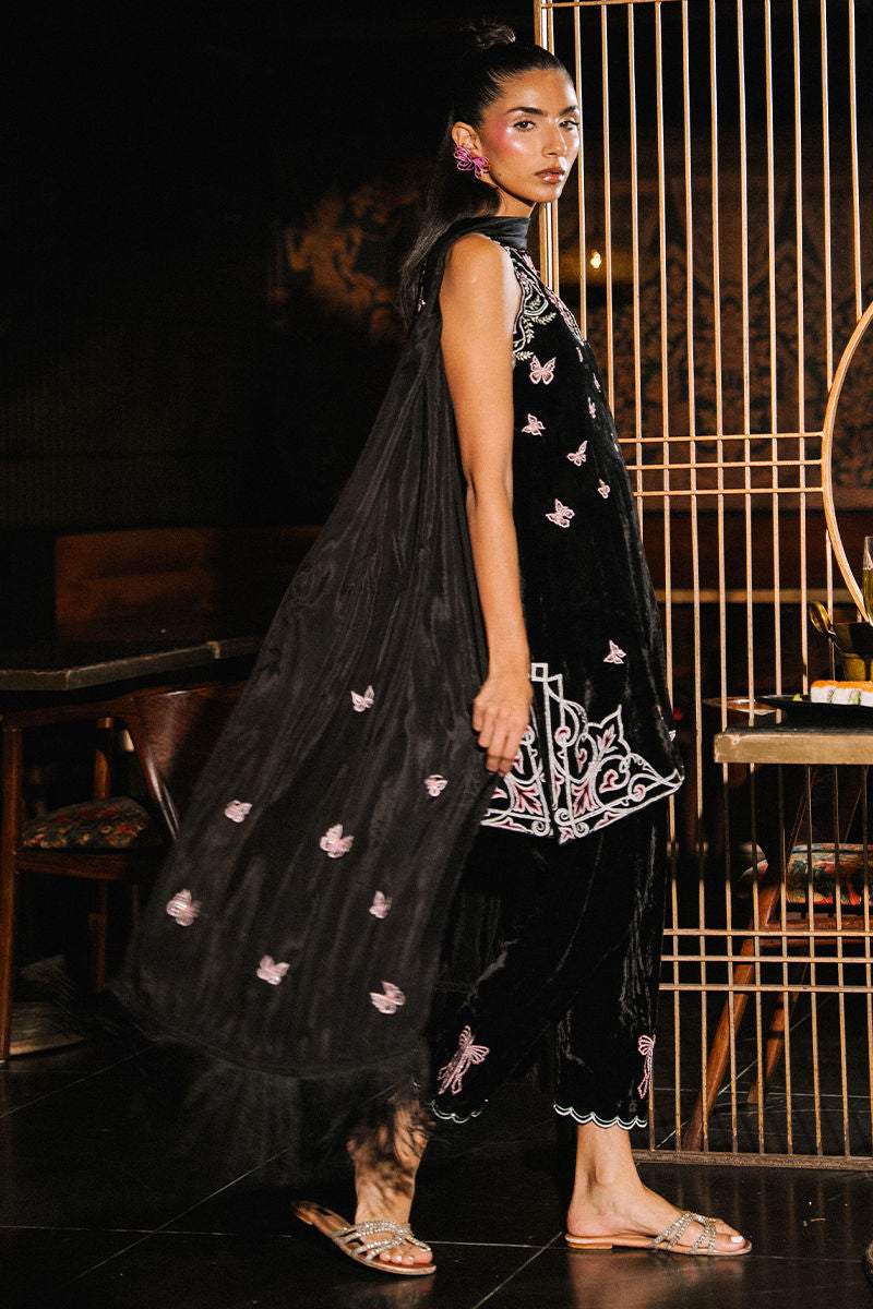 Ansab Jahangir | The Velvet Dynasty | Sakura, image 6