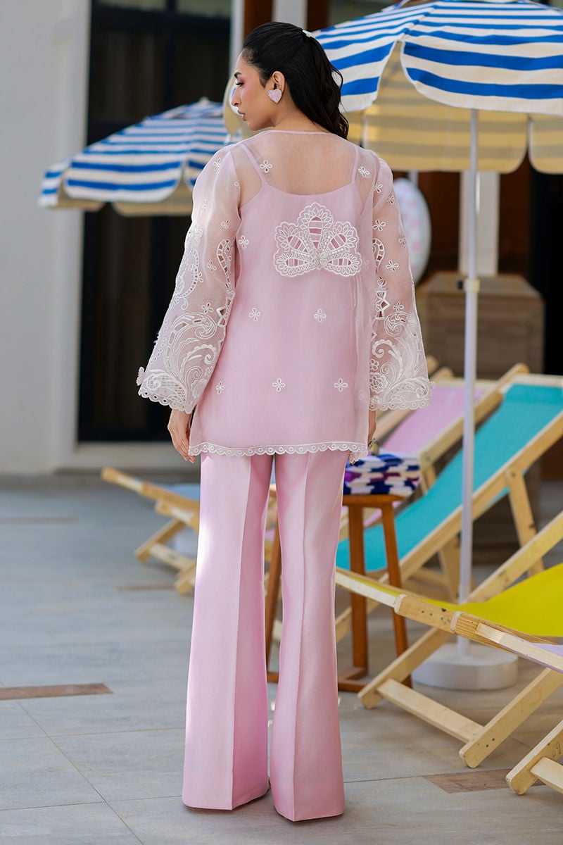 Ansab Jahangir | The Girls Eid Luxury Pret 26 | Gigi