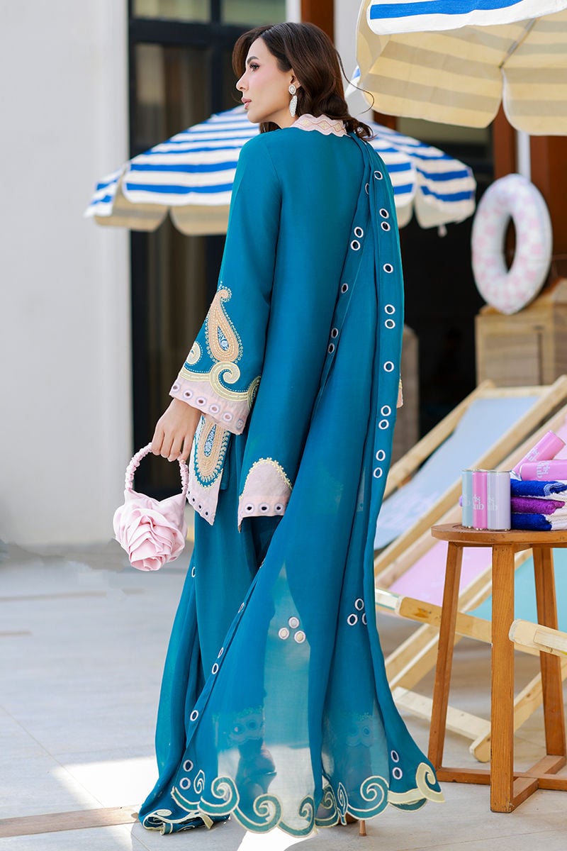 Ansab Jahangir | The Girls Eid Luxury Pret 26 | Mavi, image 2