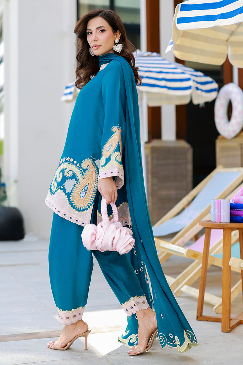Ansab Jahangir | The Girls Eid Luxury Pret 26 | Mavi, image 4