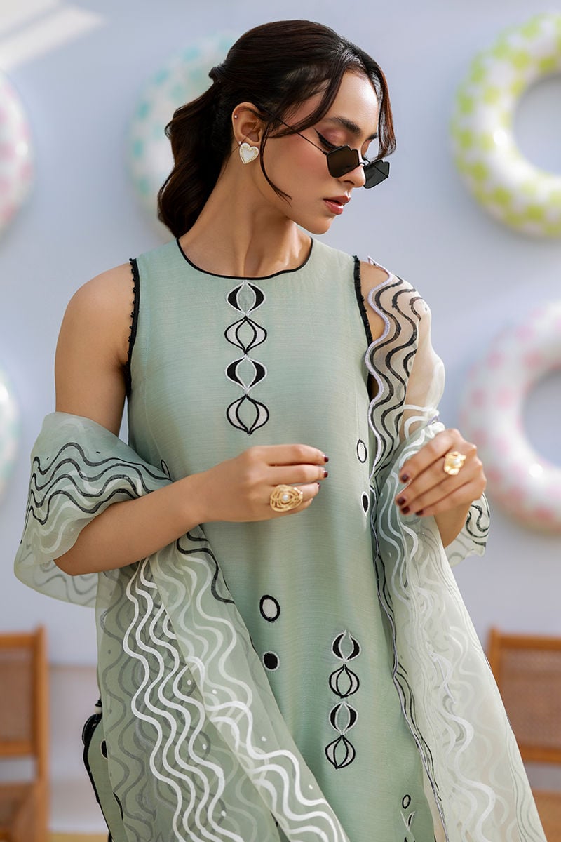Ansab Jahangir | The Girls Eid Luxury Pret 26 | Posy, image 3
