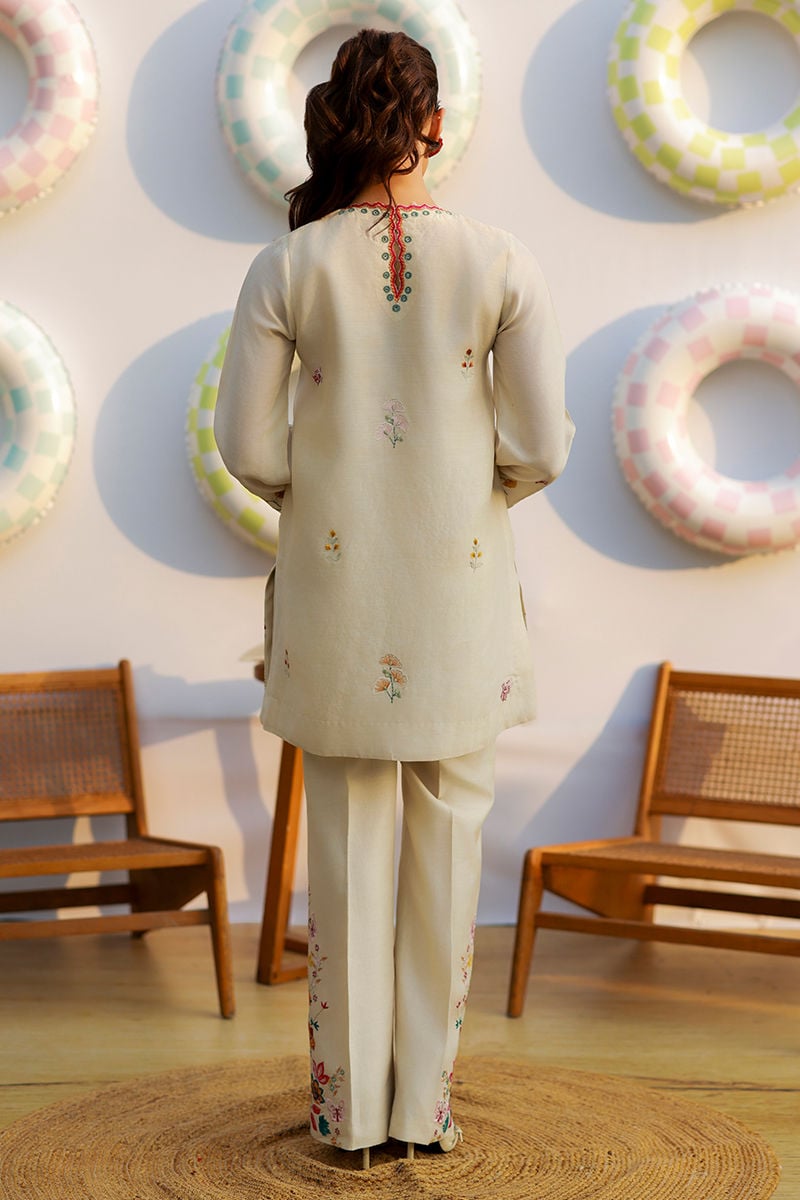 Ansab Jahangir | The Girls Eid Luxury Pret 26 | Shortcake, image 2