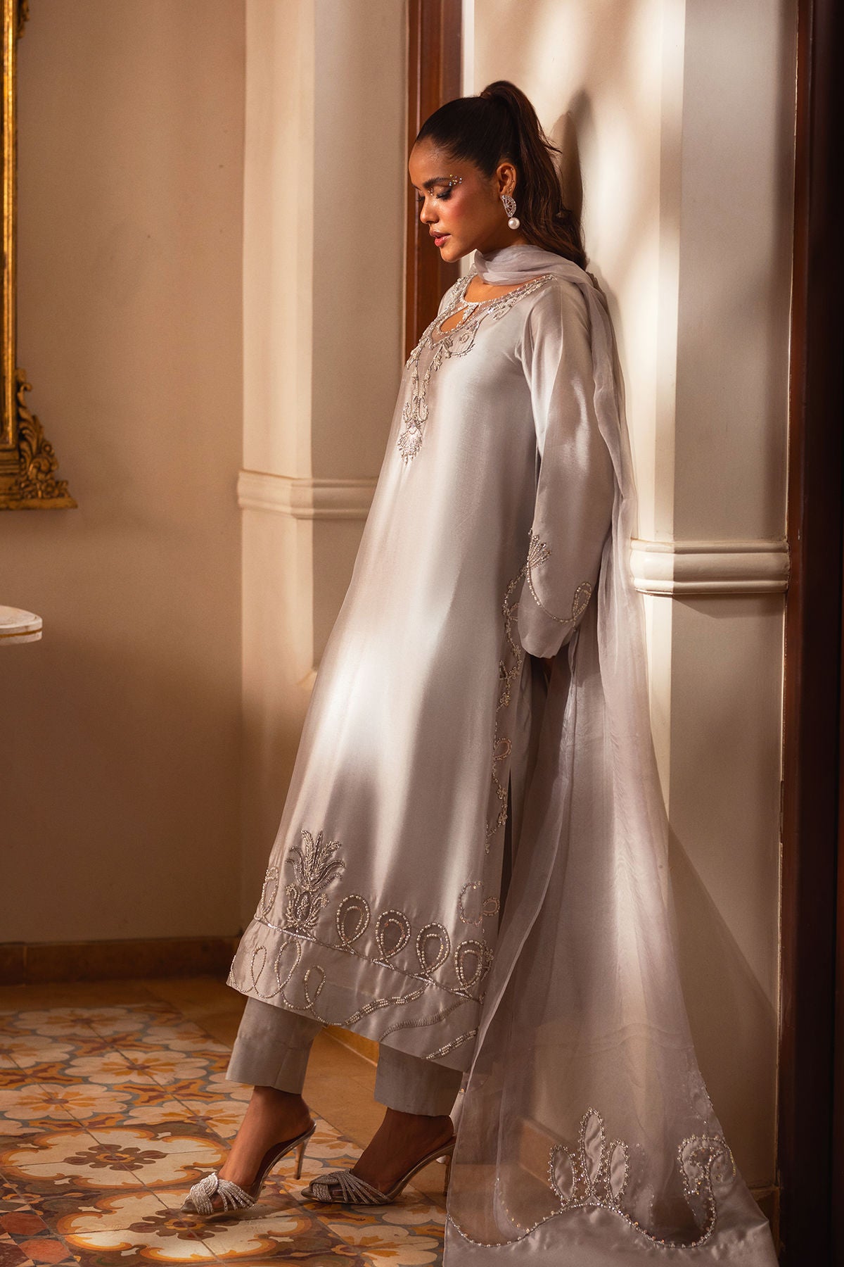 Annus Abrar | Leah Luxury Pret | Mariel, image 3