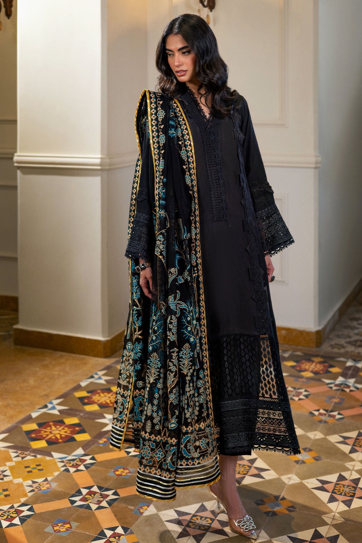 Annus Abrar | Elemental Basics | Zura-5