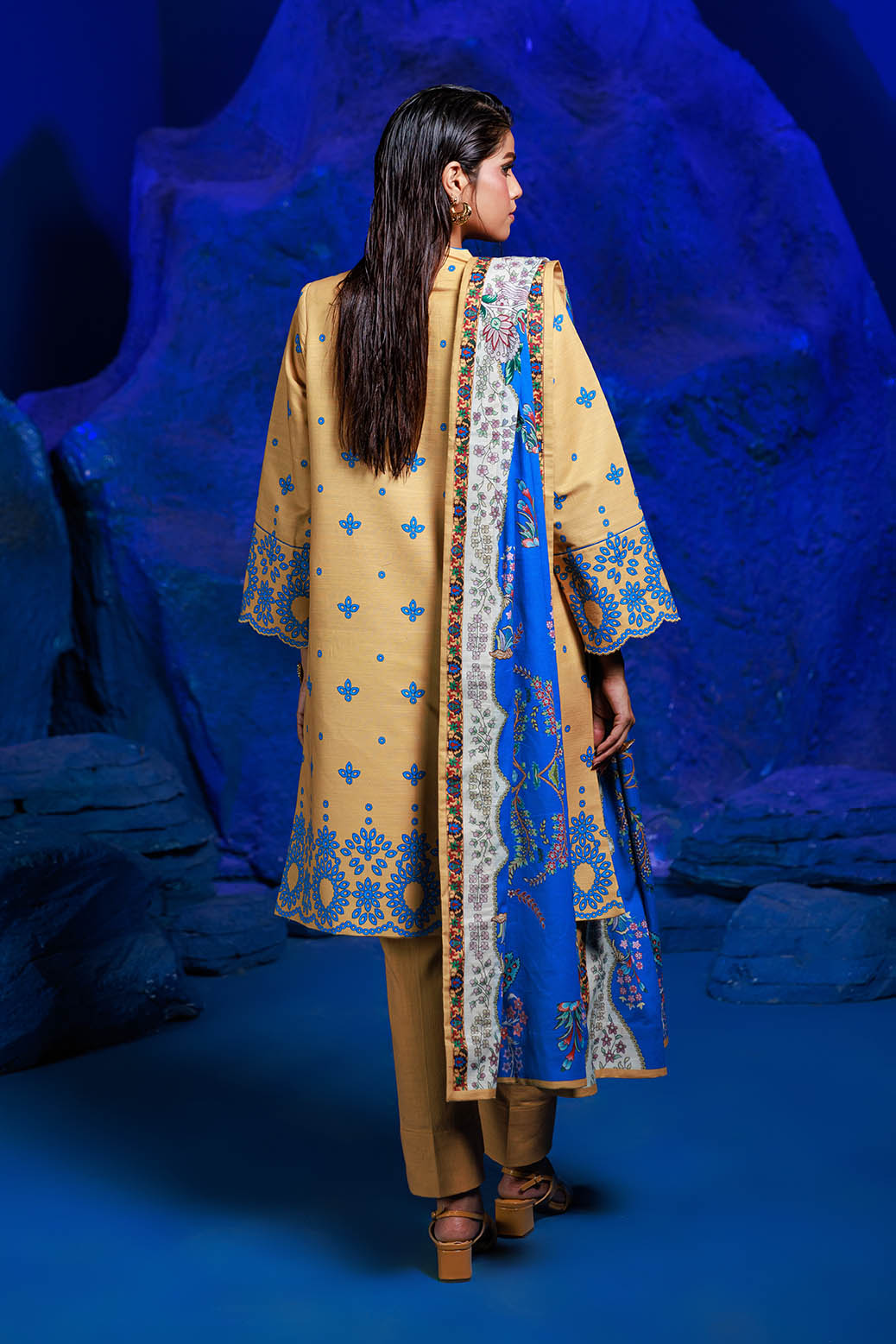 Bonanza Satrangi | Dandelion 3 Pc (2W24P3P347) -  Bonanza Satrangi Unstitched - Original Designer Dress - House of Maryam