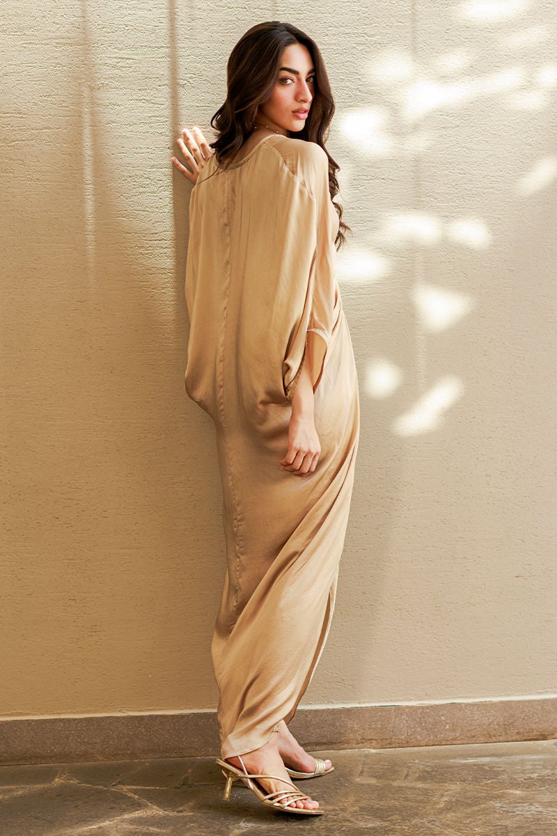 Ansab Jahangir | Resort 26 | Serien-2