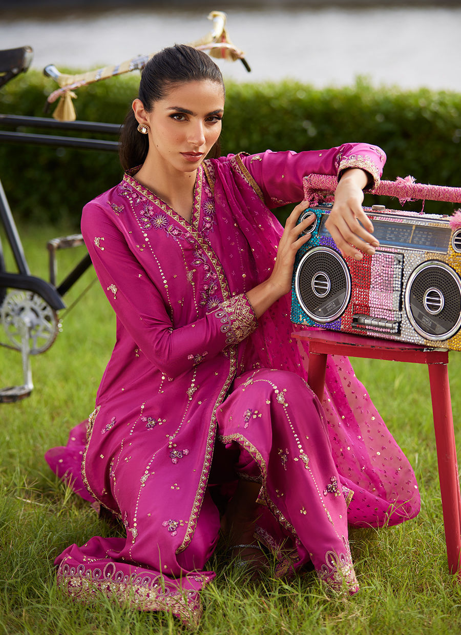 Farah Talib Aziz | Mayna Festive Luxe Pret | Mirage Magenta Shirt And Dupatta, image 5