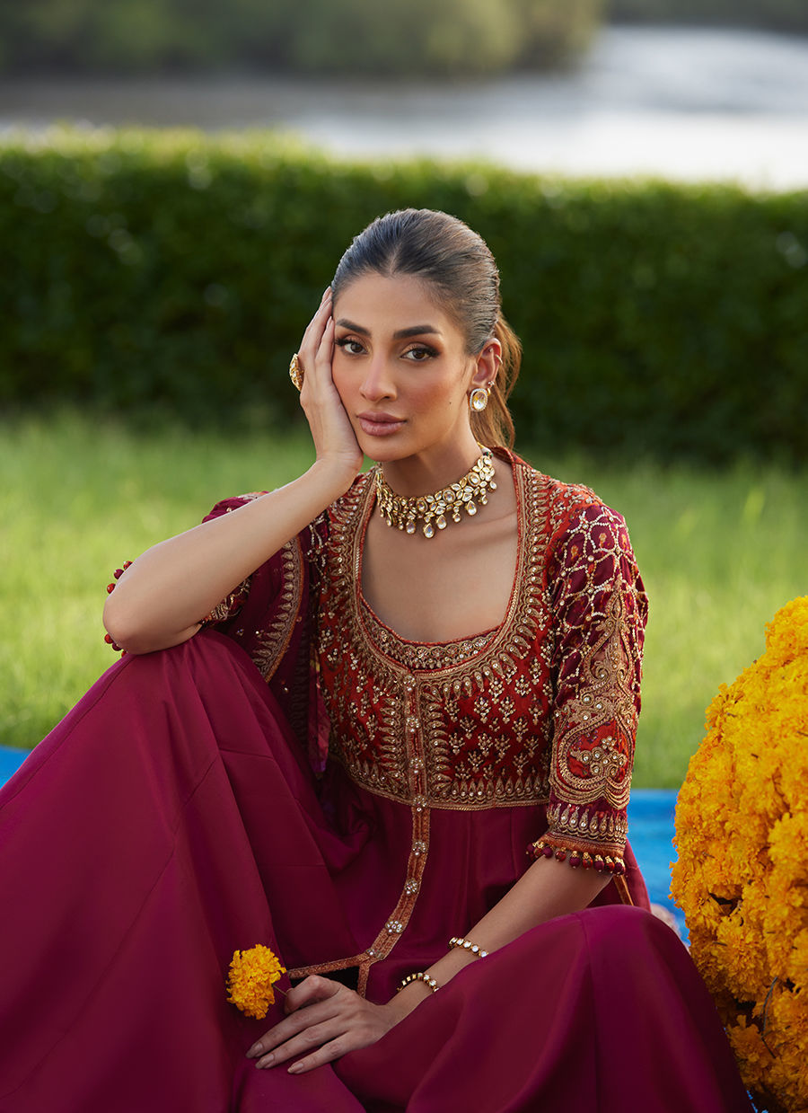 Farah Talib Aziz | Mayna Festive Luxe Pret | Anarq Crimson Kalidaar And Dupatta-6