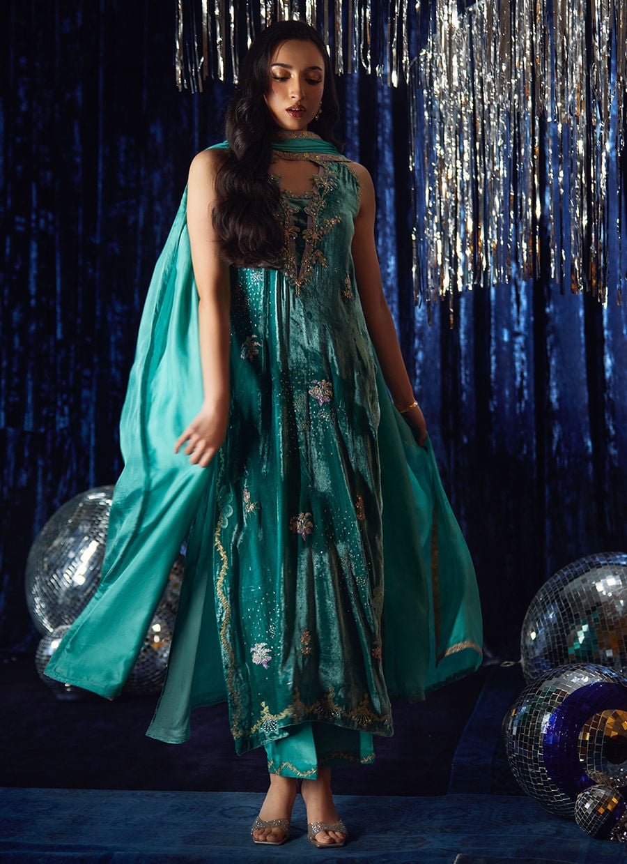 Farah Talib Aziz | Velvet Fete 4 | Ansy Aqua Shirt And Dupatta-5