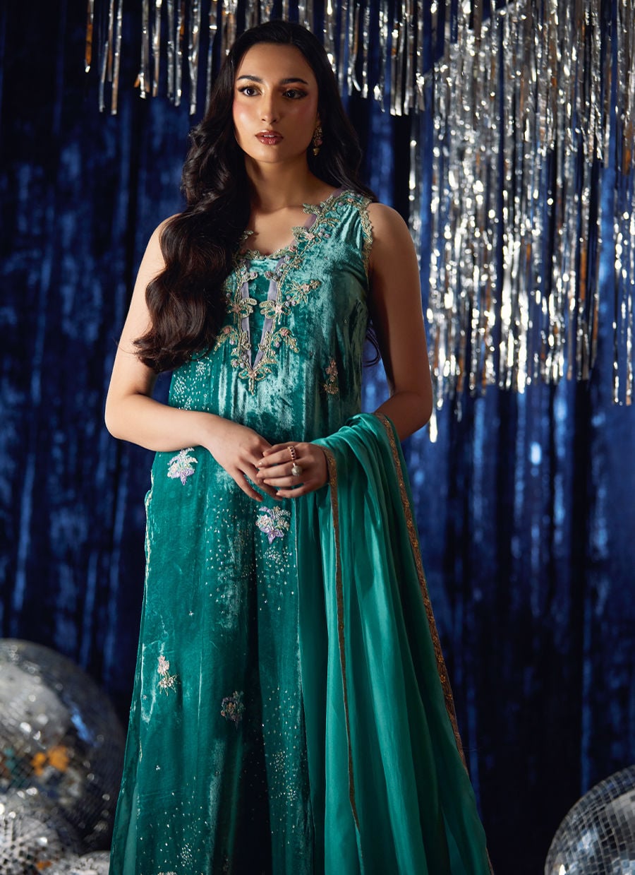 Farah Talib Aziz | Velvet Fete 4 | Ansy Aqua Shirt And Dupatta-4