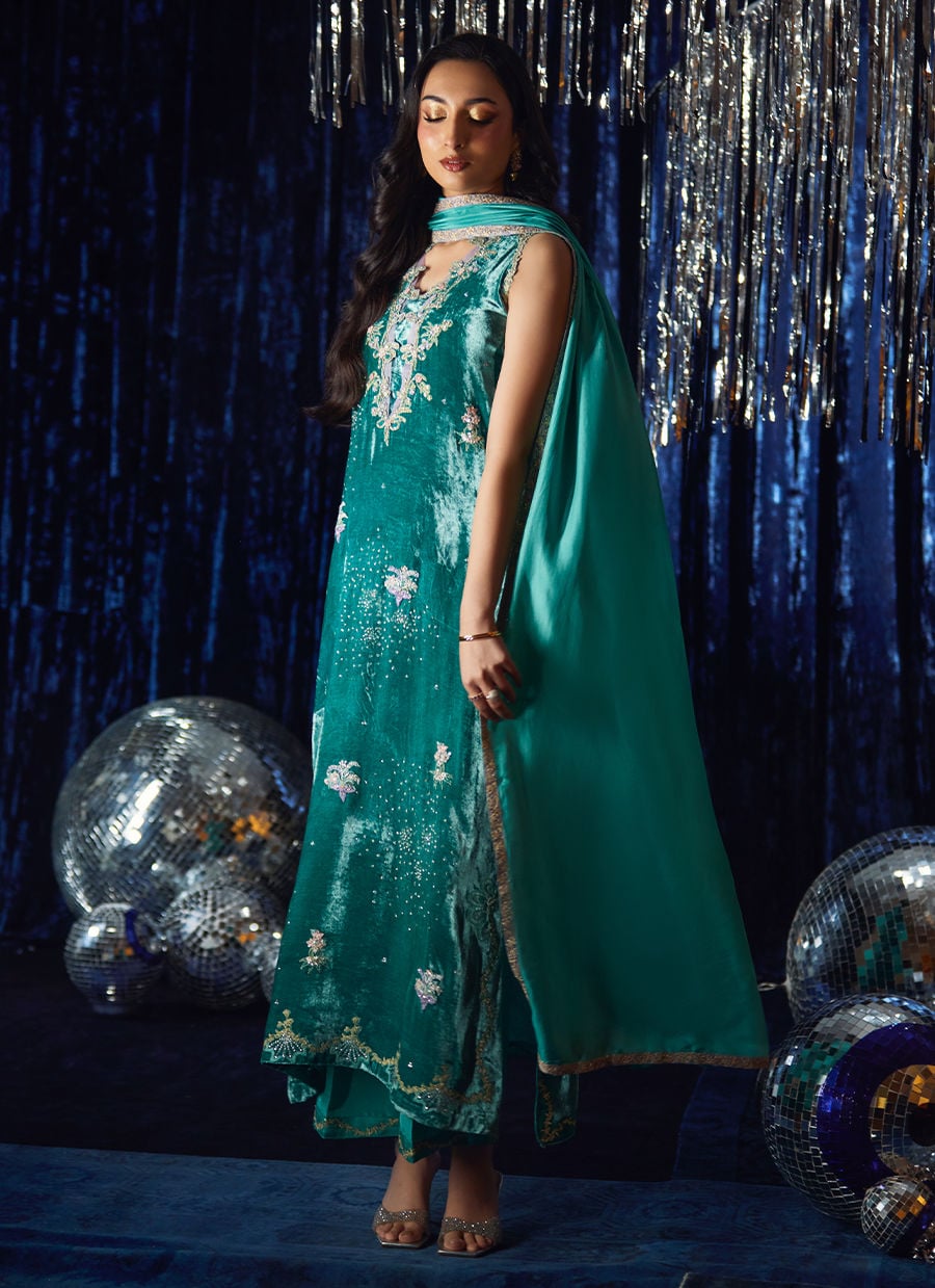Farah Talib Aziz | Velvet Fete 4 | Ansy Aqua Shirt And Dupatta-6