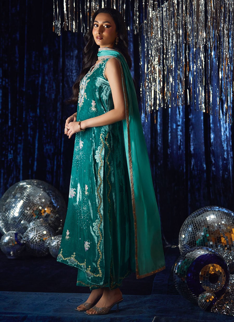 Farah Talib Aziz | Velvet Fete 4 | Ansy Aqua Shirt And Dupatta-7