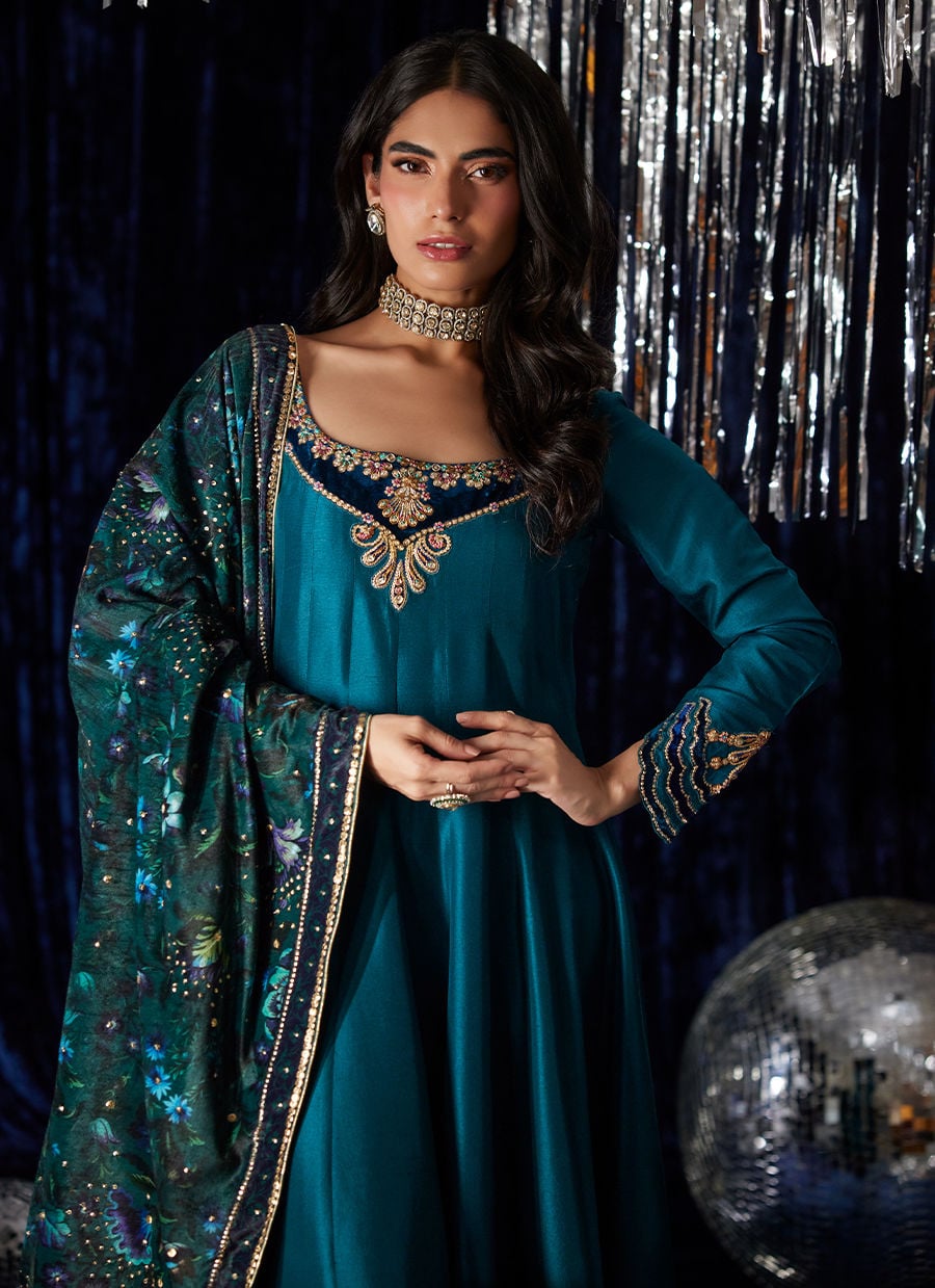 Farah Talib Aziz | Velvet Fete 4 | Amura Teal Kalidaar-3
