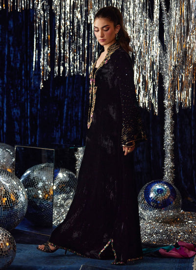 Farah Talib Aziz | Velvet Fete 4 | Nori Black Kaftan