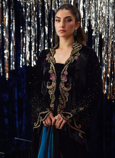 Farah Talib Aziz | Velvet Fete 4 | Nori Black Kaftan