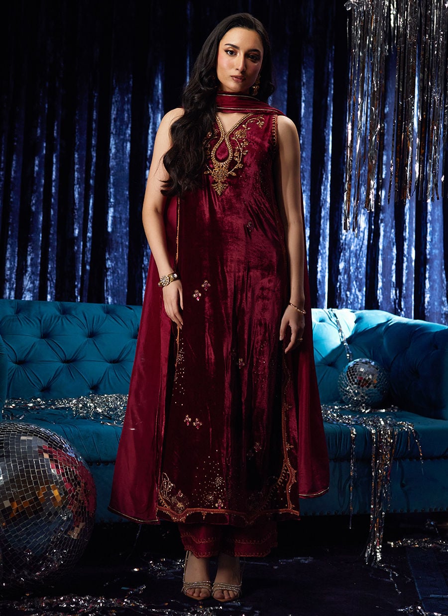Farah Talib Aziz | Velvet Fete 4 | Arden Garnet Shirt And Dupatta