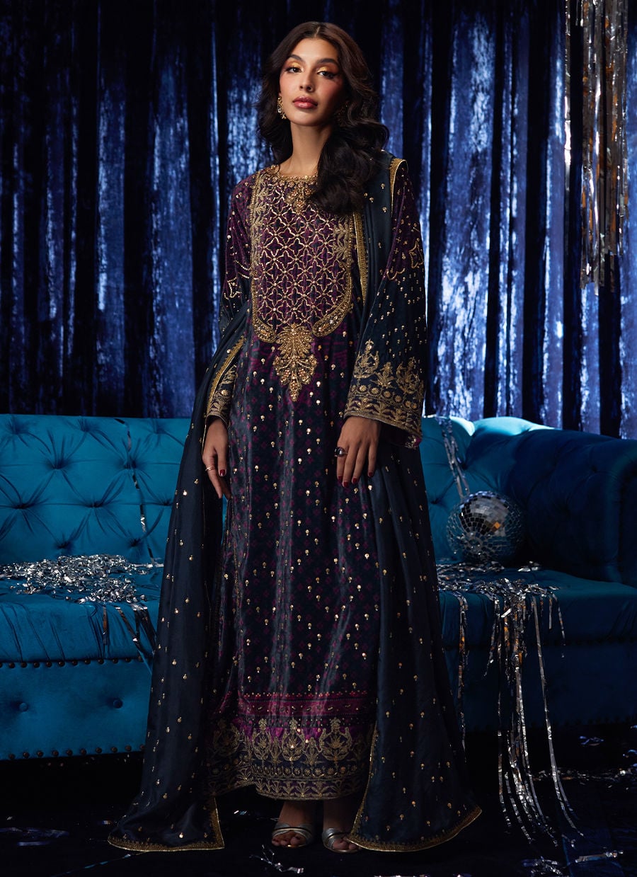 Farah Talib Aziz | Velvet Fete 4 | Reeya Velvet Shirt And Dupatta