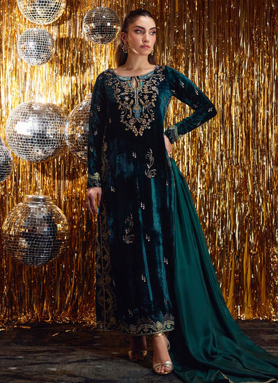Farah Talib Aziz | Velvet Fete 4 | Gleen Forest Green Velvet Shirt And Dupatta