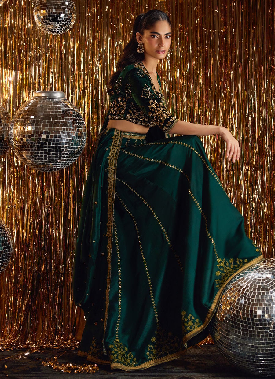 Farah Talib Aziz | Velvet Fete 4 | Sera Emerald Lehnga Choli-7
