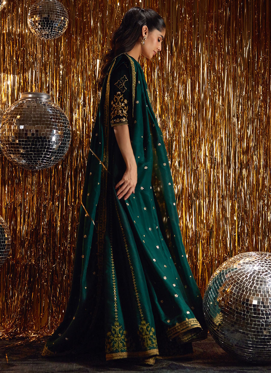 Farah Talib Aziz | Velvet Fete 4 | Sera Emerald Lehnga Choli, image 6