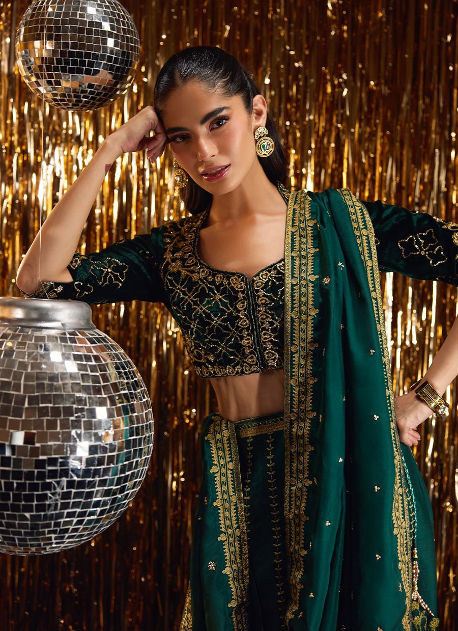 Farah Talib Aziz | Velvet Fete 4 | Sera Emerald Lehnga Choli, image 3