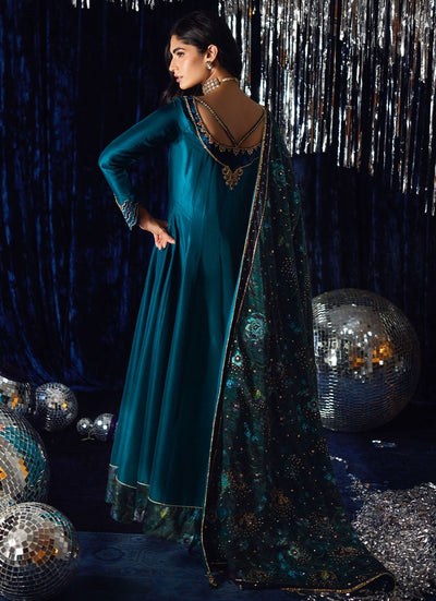 Farah Talib Aziz | Velvet Fete 4 | The Verve Shawl