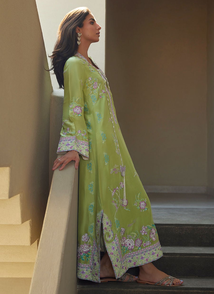Farah Talib Aziz | Laani The Kaftan Edit | Zinni Silk, image 5