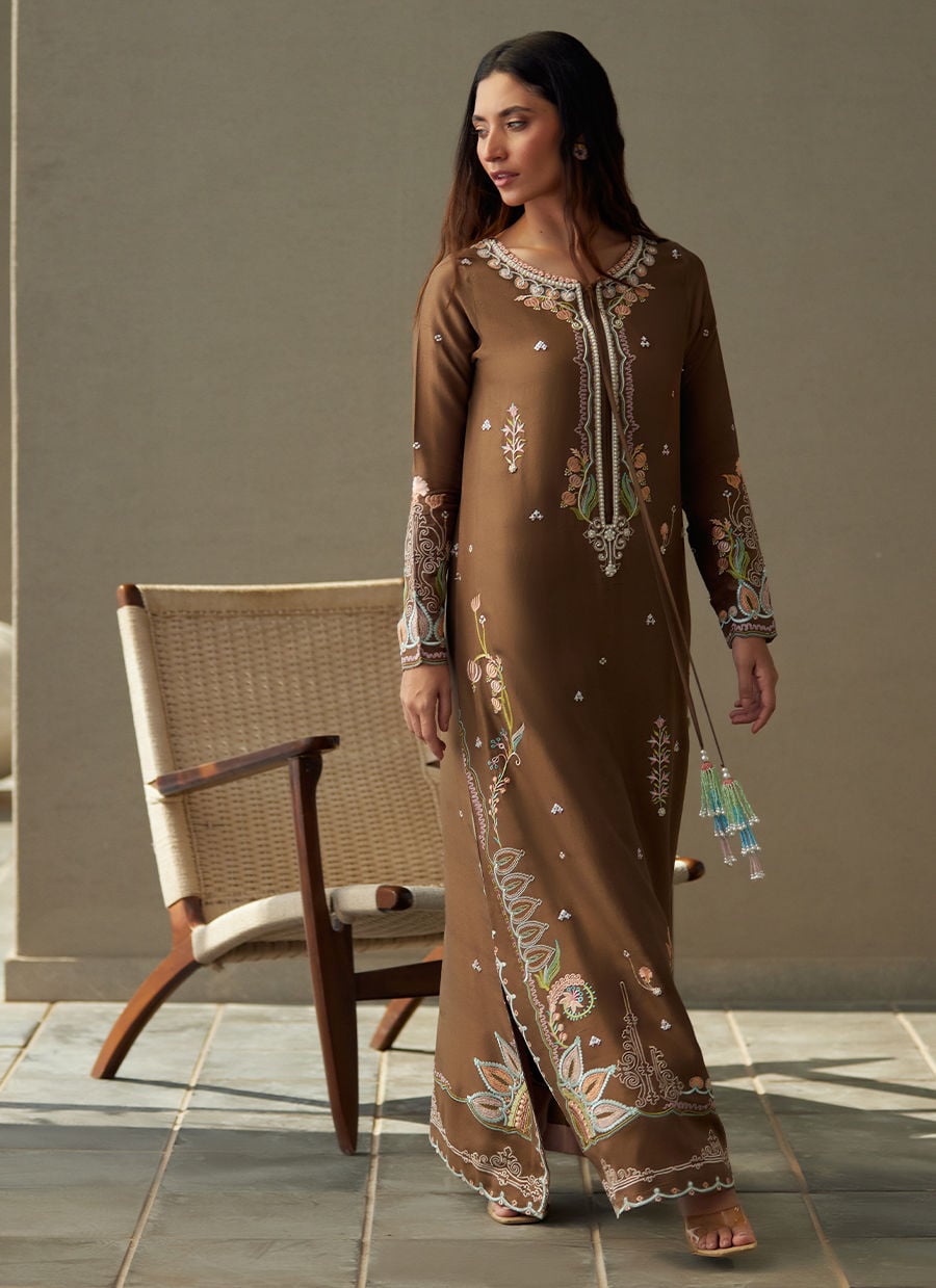 Farah Talib Aziz | Laani The Kaftan Edit | Enia Espresso Silk-5