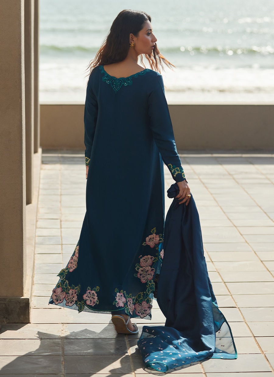 Farah Talib Aziz | Laani The Kaftan Edit | Terra Teal, image 2