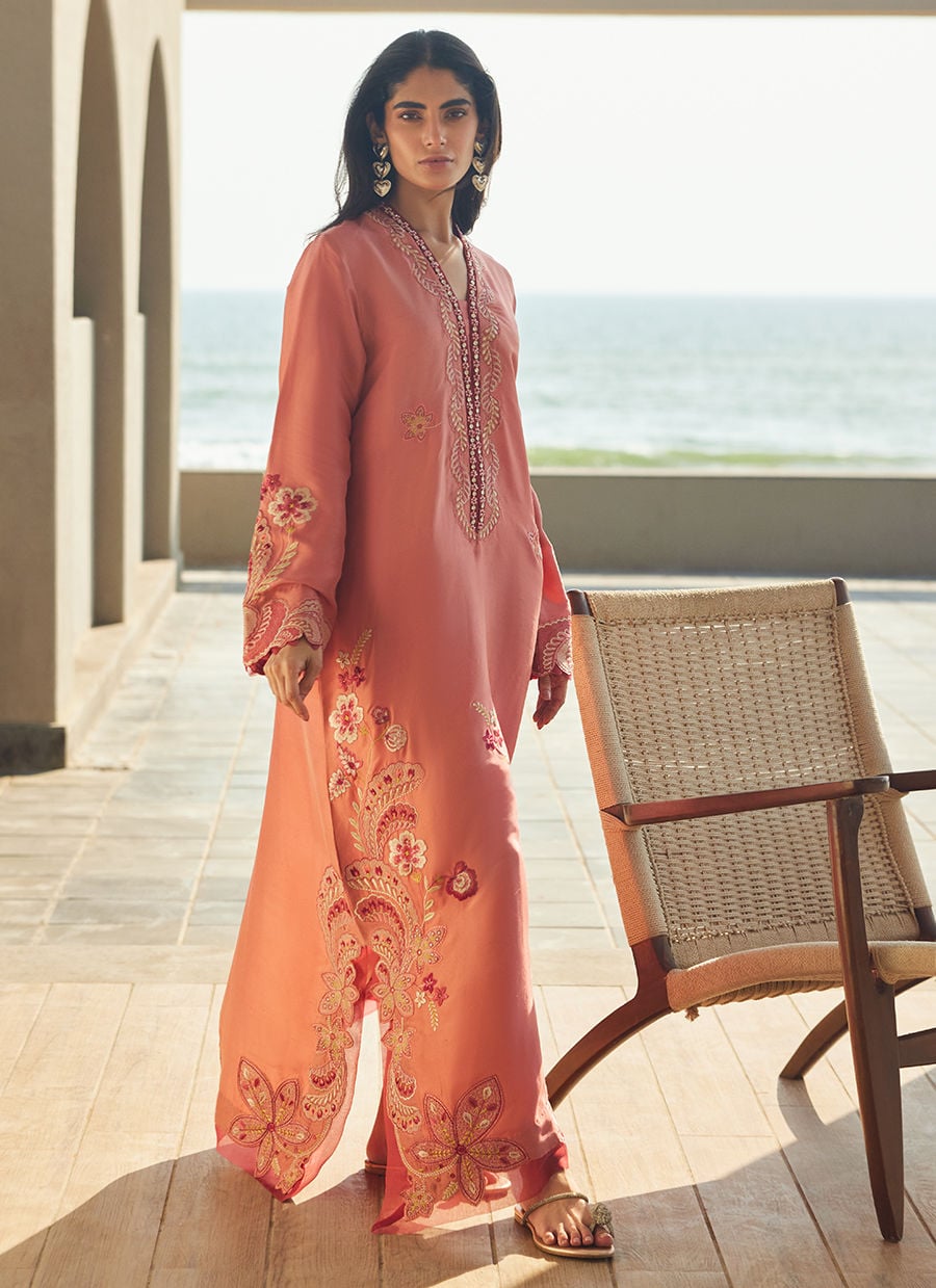 Farah Talib Aziz | Laani The Kaftan Edit | Nami Coral Silk-5