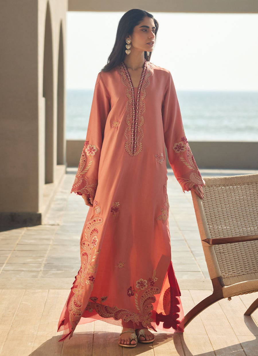 Farah Talib Aziz | Laani The Kaftan Edit | Nami Coral Silk