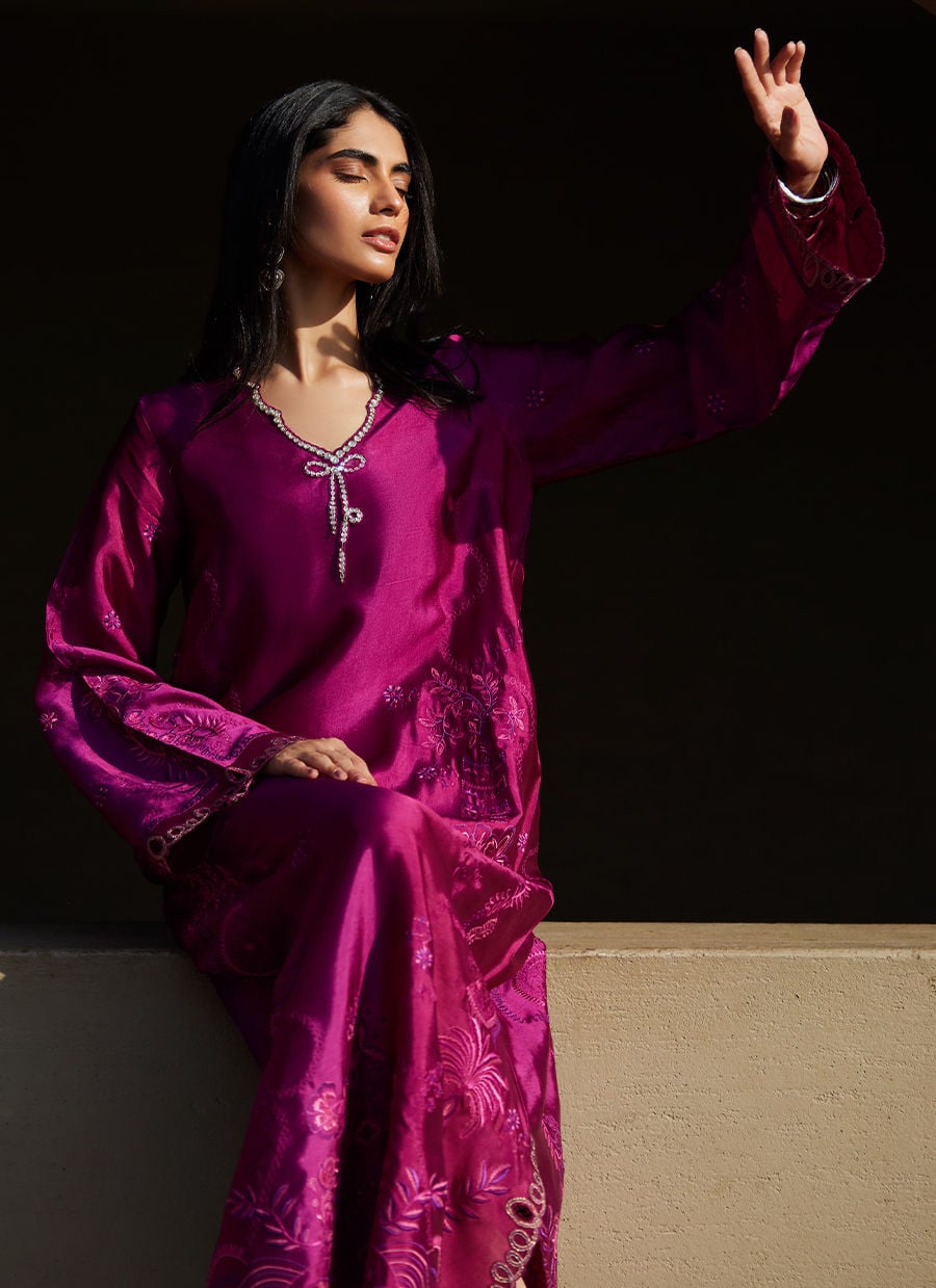 Farah Talib Aziz | Laani The Kaftan Edit | Aerie Hot Pink-3