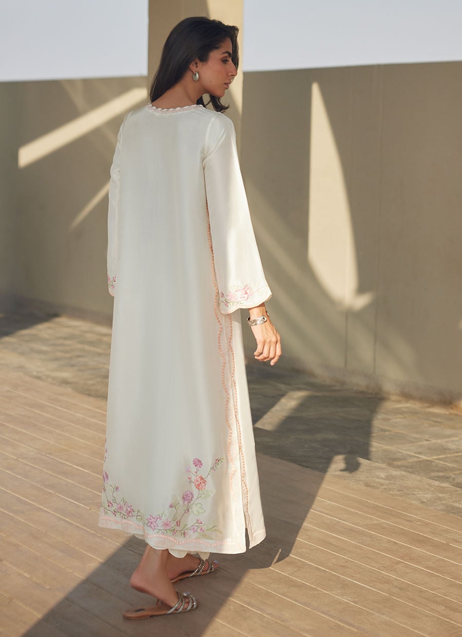 Farah Talib Aziz | Laani The Kaftan Edit | Coraline Ivory Silk