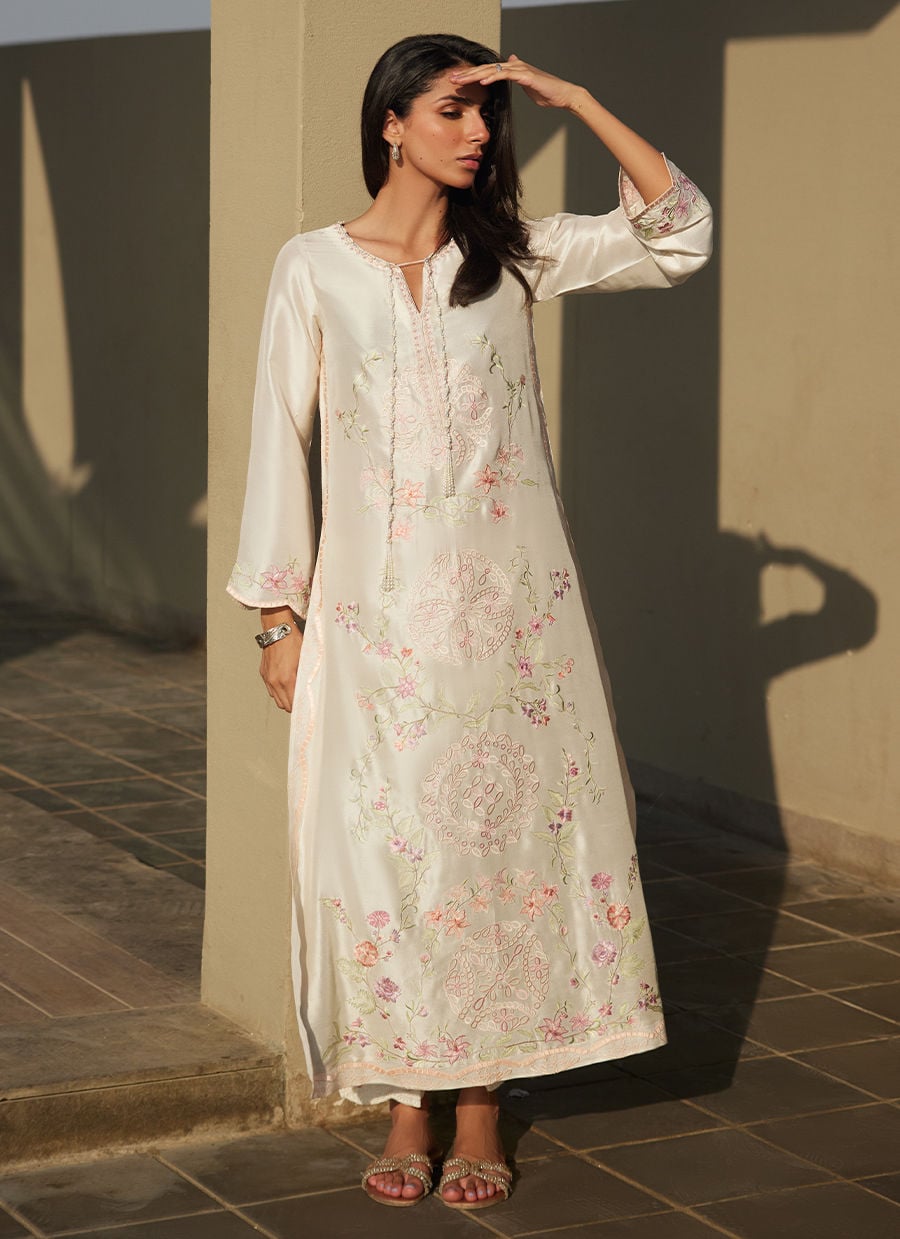 Farah Talib Aziz | Laani The Kaftan Edit | Coraline Ivory Silk-4