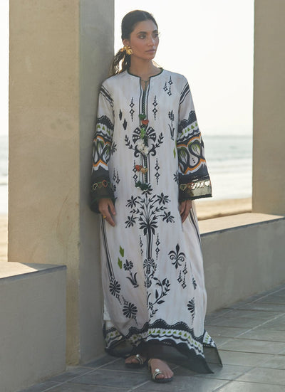 Farah Talib Aziz | Laani The Kaftan Edit | Zenya Crepe