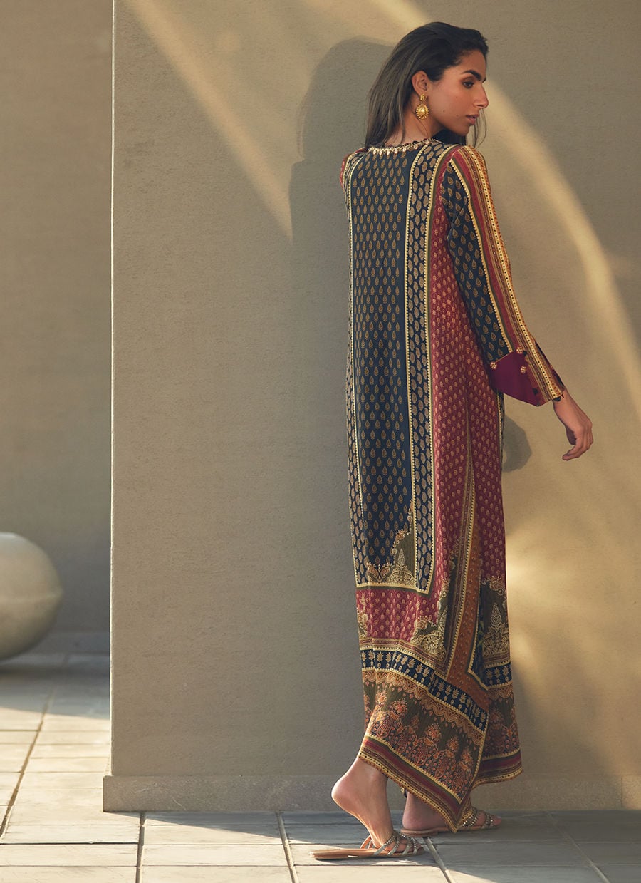 Farah Talib Aziz | Laani The Kaftan Edit | Ophelia Onyx Crepe-2