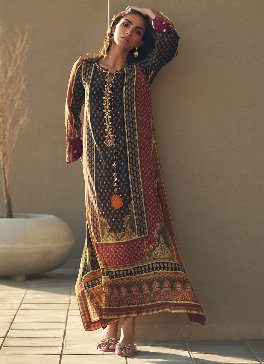 Farah Talib Aziz | Laani The Kaftan Edit | Ophelia Onyx Crepe, image 4