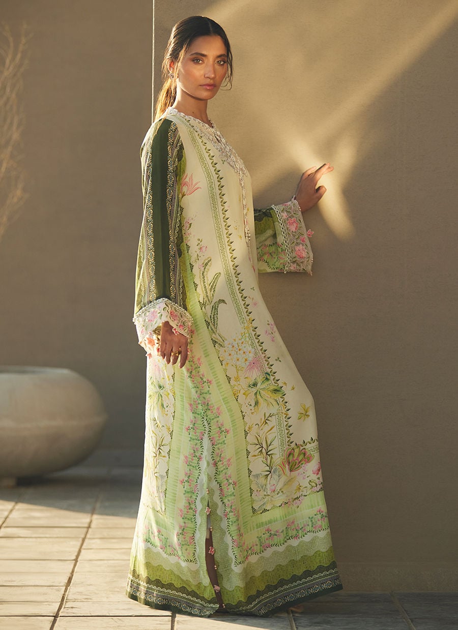 Farah Talib Aziz | Laani The Kaftan Edit | Selah Kiwi Crepe-7