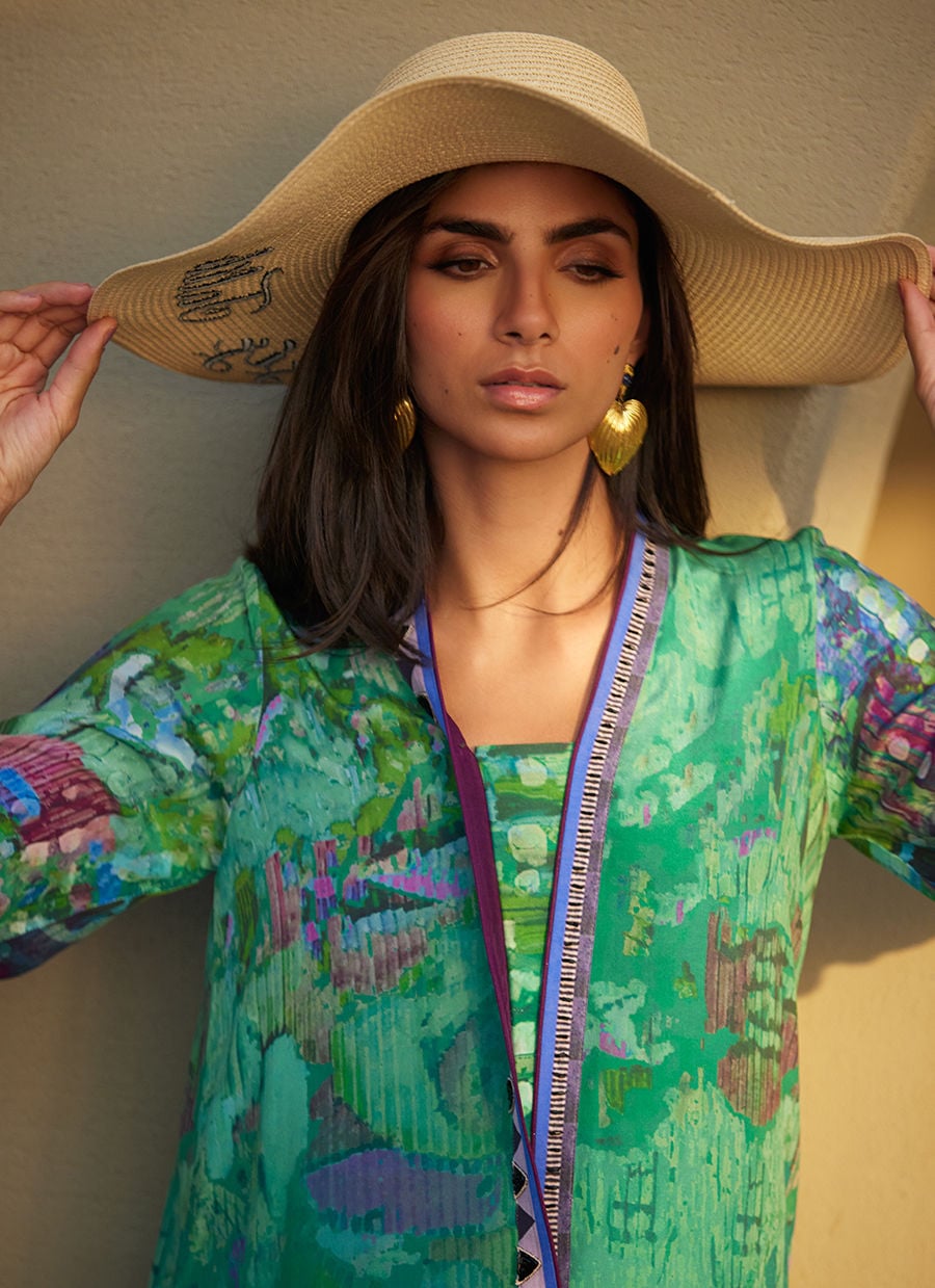 Farah Talib Aziz | Laani The Kaftan Edit | Ariel Emerald Crepe-3