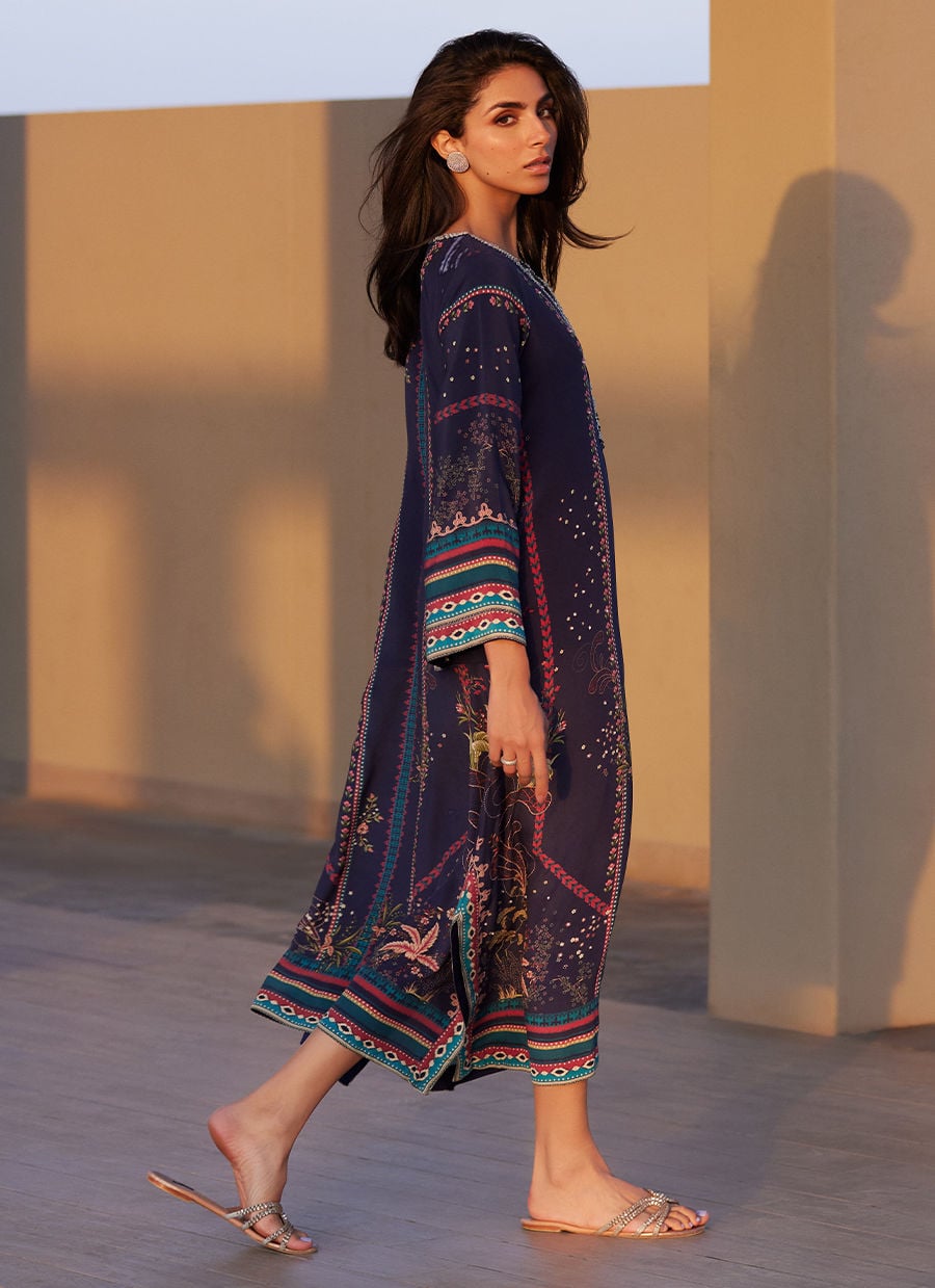 Farah Talib Aziz | Laani The Kaftan Edit | Zahara Midnight Crepe, image 5