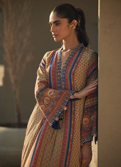 Farah Talib Aziz | Laani The Kaftan Edit | Sora Sand Crepe
