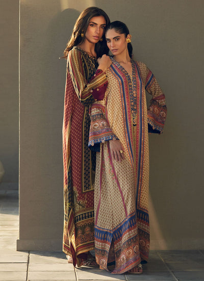 Farah Talib Aziz | Laani The Kaftan Edit | Sora Sand Crepe