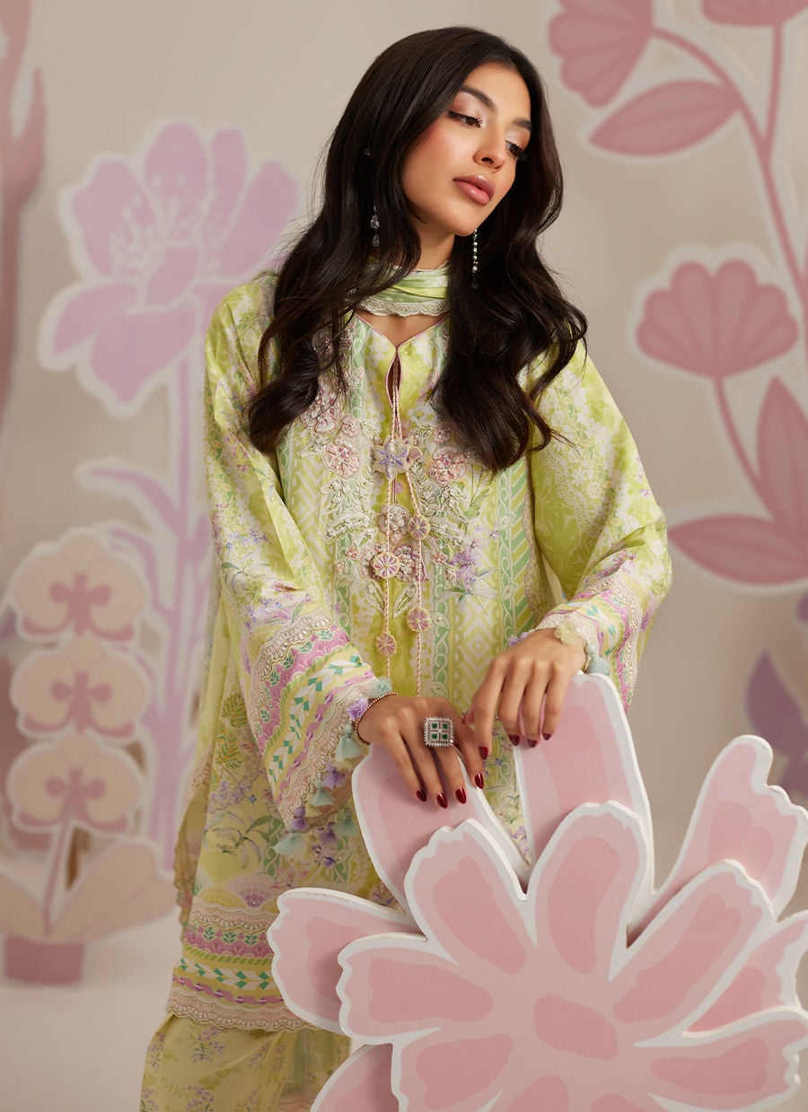 Farah Talib Aziz | Frou Frou Ramadan Edit |Riva-3