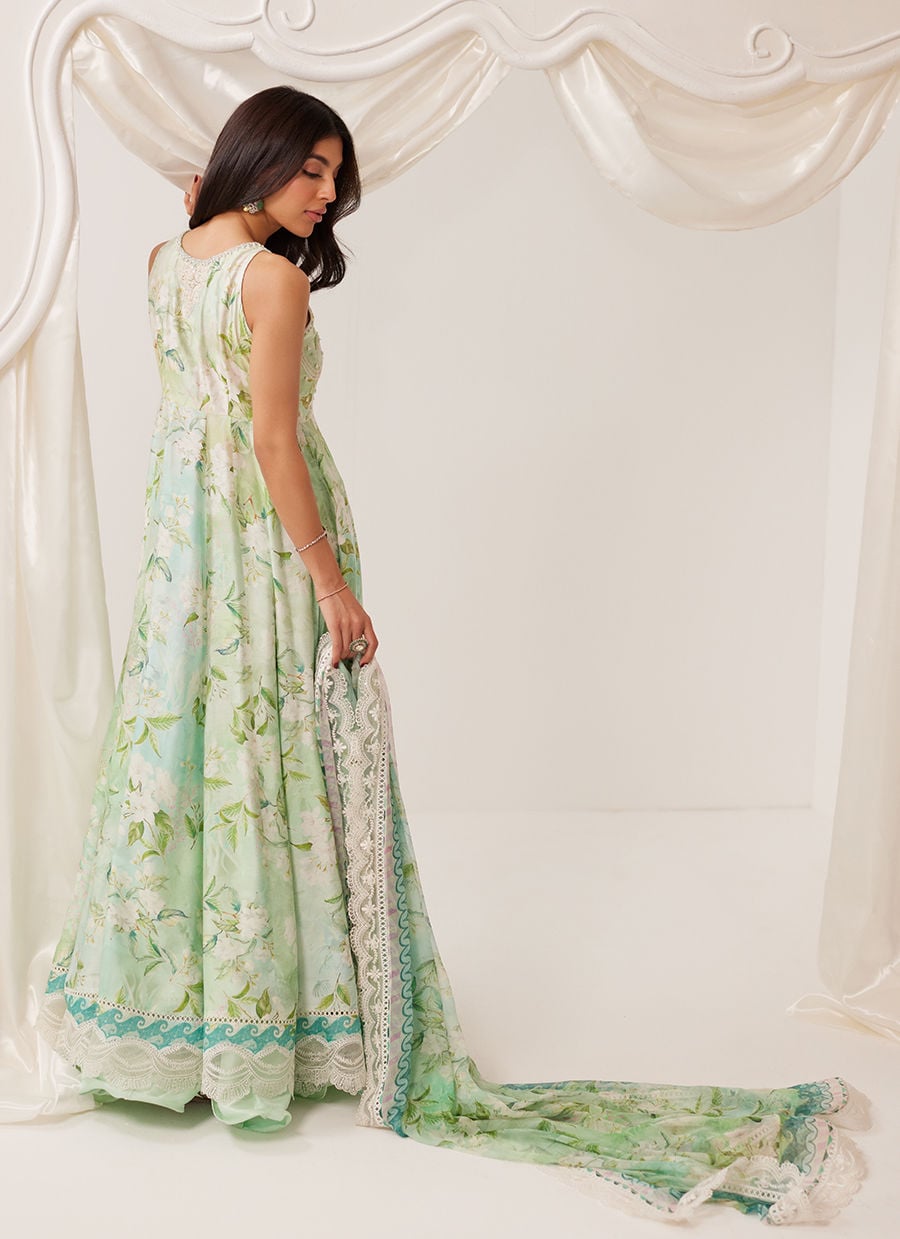 Farah Talib Aziz | Frou Frou Ramadan Edit | Serenelle-2